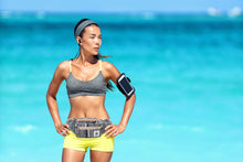 Load image into Gallery viewer, women wearing fanny pack